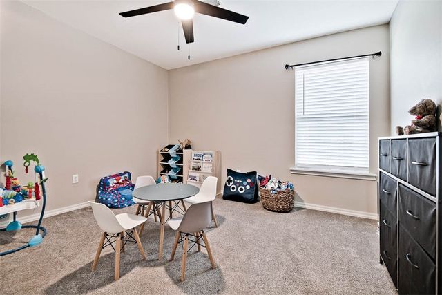 326 Ridgemont Avenue, Lowell, AR 72745