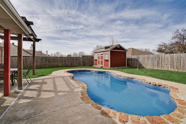 326 Ridgemont Avenue, Lowell, AR 72745