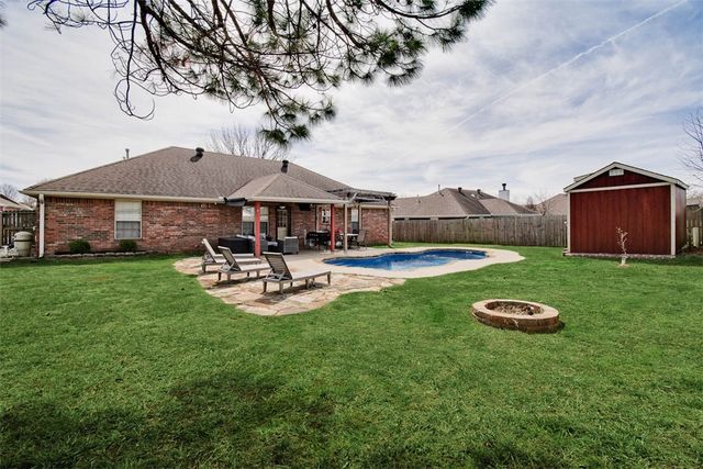 326 Ridgemont Avenue, Lowell, AR 72745