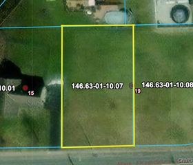 17 Mark Fitzgibbons Drive, Oswego-city, NY 13126