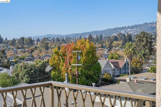 5405 Carlton St 202, Oakland, CA 94618
