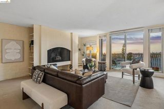 5405 Carlton St 202, Oakland, CA 94618