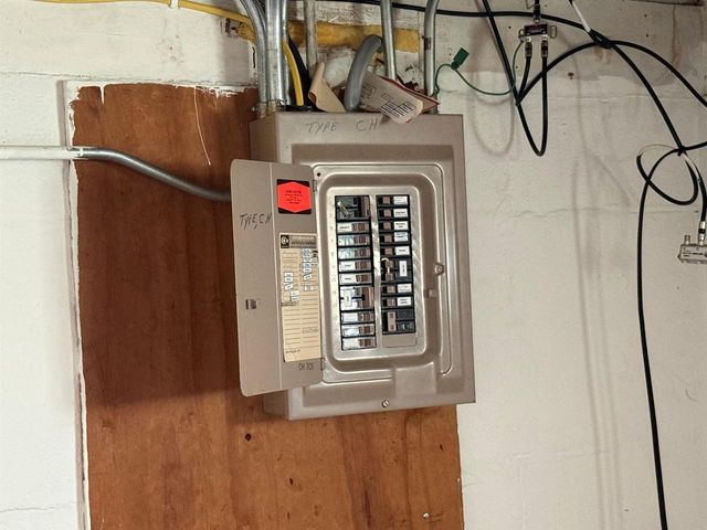 1629 PERNIN STREET, Marinette, WI 54143