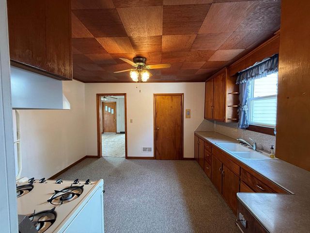 1629 PERNIN STREET, Marinette, WI 54143