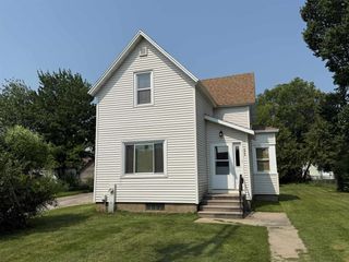 1629 PERNIN STREET, Marinette, WI 54143