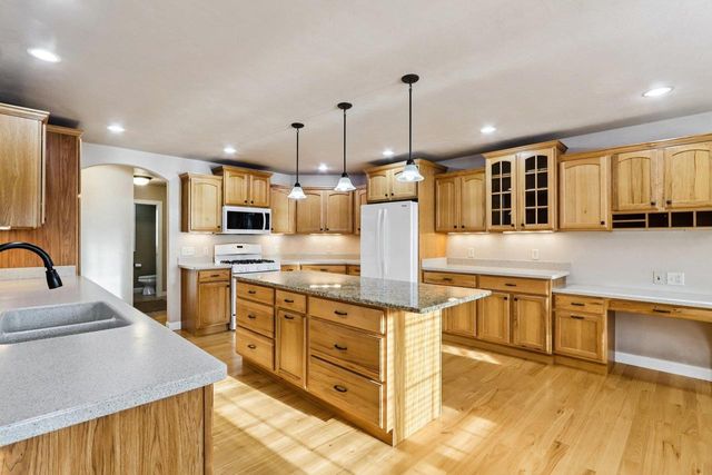 1705 Dunwoody Lane, Waunakee, WI 53597
