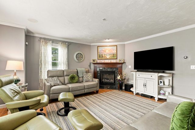 1284 County Street 1, Attleboro, MA 02703