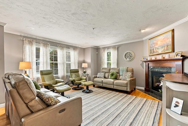 1284 County Street 1, Attleboro, MA 02703