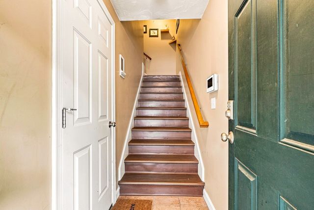 1284 County Street 1, Attleboro, MA 02703