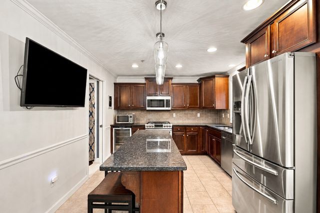 1284 County Street 1, Attleboro, MA 02703