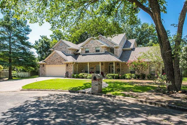 820 Cedar Creek Circle, Bonham, TX 75418