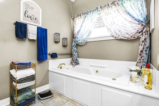 820 Cedar Creek Circle, Bonham, TX 75418