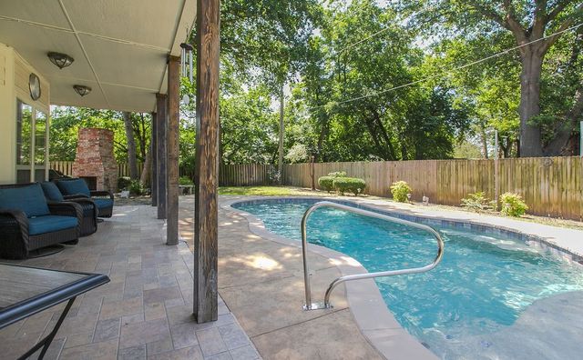 820 Cedar Creek Circle, Bonham, TX 75418