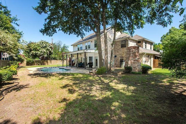 820 Cedar Creek Circle, Bonham, TX 75418