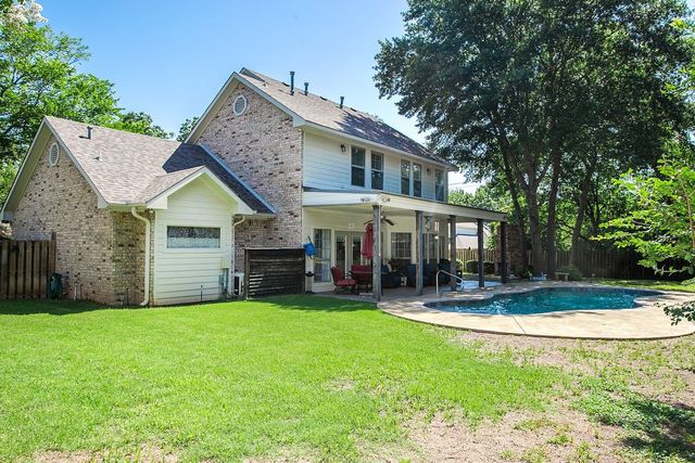 820 Cedar Creek Circle, Bonham, TX 75418