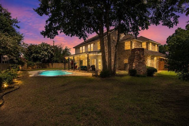820 Cedar Creek Circle, Bonham, TX 75418