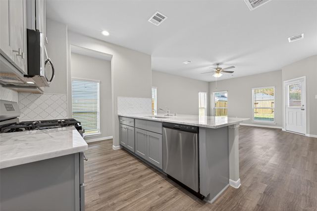 343 Emerald Thicket Lane, Huffman, TX 77336