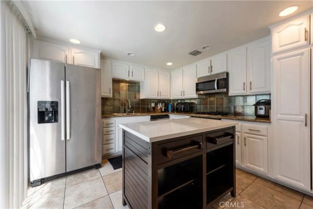 813 N Martel Avenue 2, Los Angeles, CA 90046
