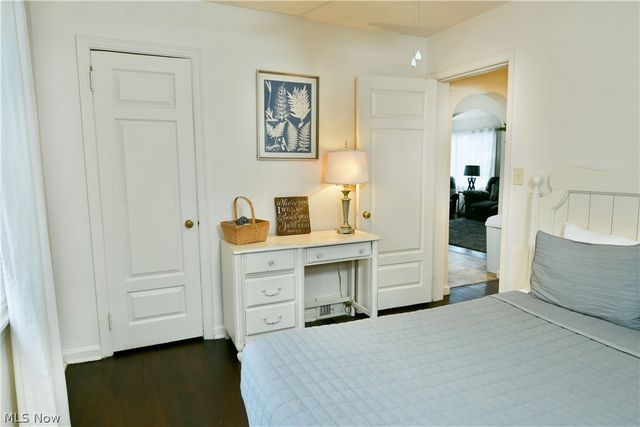 374 Meadowbrook Avenue SE, Warren, OH 44483