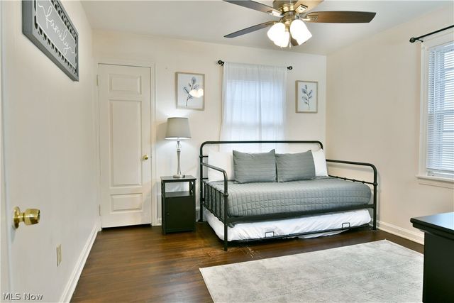 374 Meadowbrook Avenue SE, Warren, OH 44483