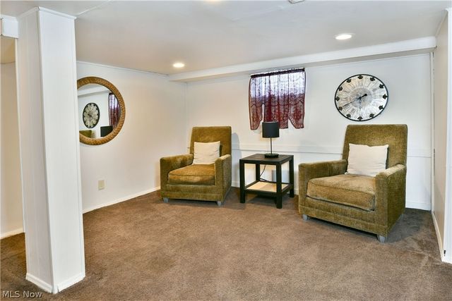 374 Meadowbrook Avenue SE, Warren, OH 44483