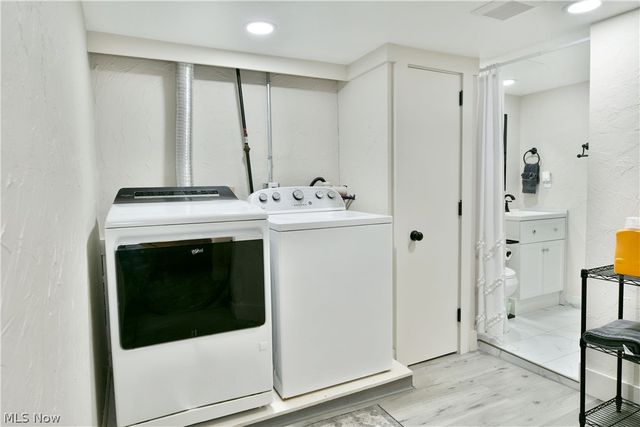 374 Meadowbrook Avenue SE, Warren, OH 44483