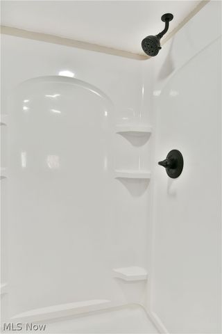 374 Meadowbrook Avenue SE, Warren, OH 44483