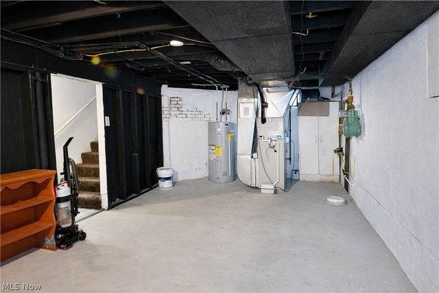 374 Meadowbrook Avenue SE, Warren, OH 44483