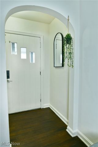 374 Meadowbrook Avenue SE, Warren, OH 44483