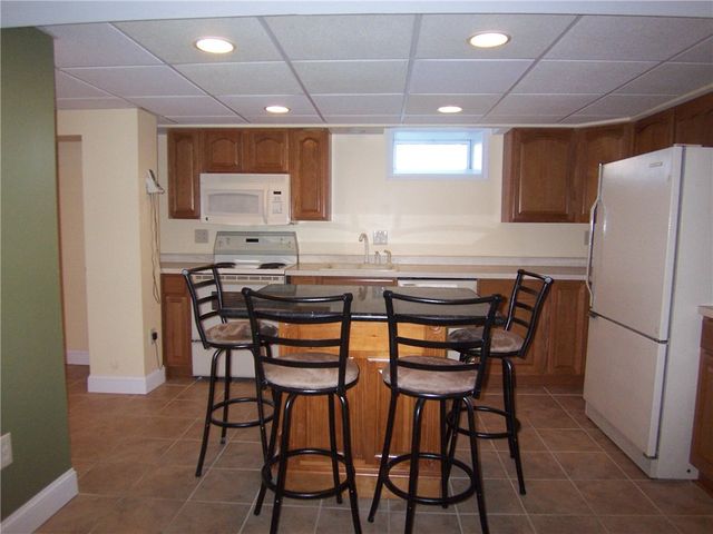 940 Limpet Dr, Webster, NY 14580