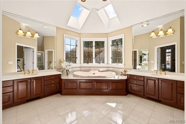 7 Beauclaire Lane, Perinton, NY 14450