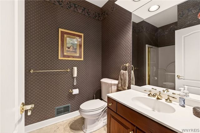 7 Beauclaire Lane, Perinton, NY 14450