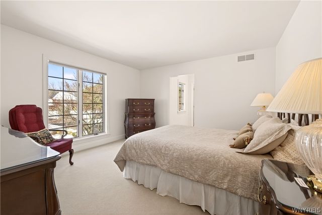 7 Beauclaire Lane, Perinton, NY 14450