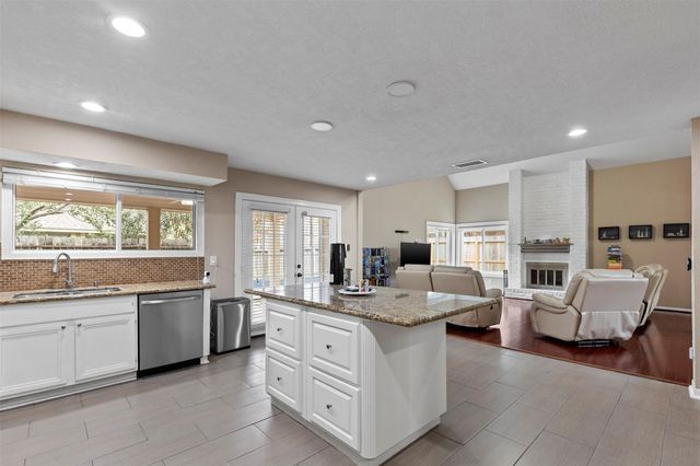 1553 Beaconshire Road, Houston, TX 77077