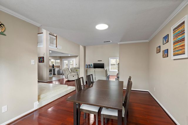 1553 Beaconshire Road, Houston, TX 77077