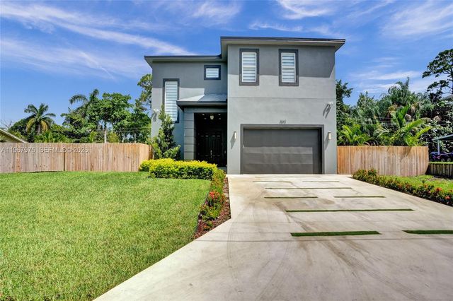 4593 Meadow Green Trl, Lake Worth, FL 33463