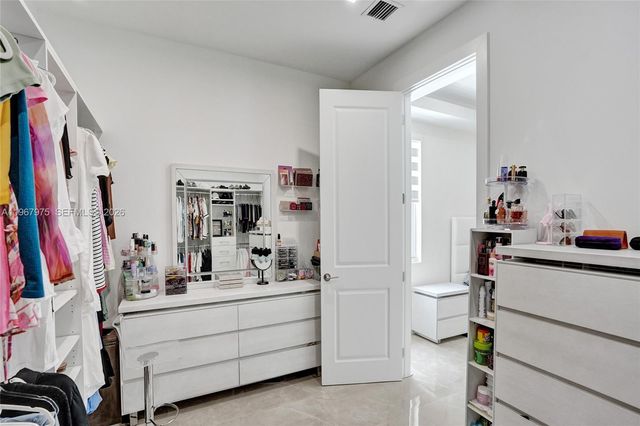 4593 Meadow Green Trl, Lake Worth, FL 33463