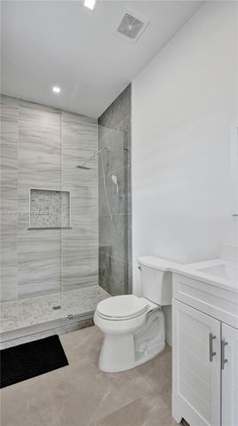 4593 Meadow Green Trl, Lake Worth, FL 33463