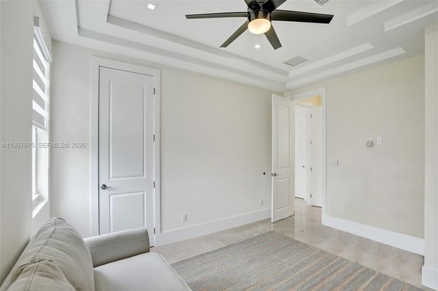 4593 Meadow Green Trl, Lake Worth, FL 33463