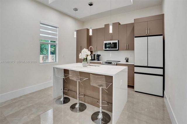 4593 Meadow Green Trl, Lake Worth, FL 33463