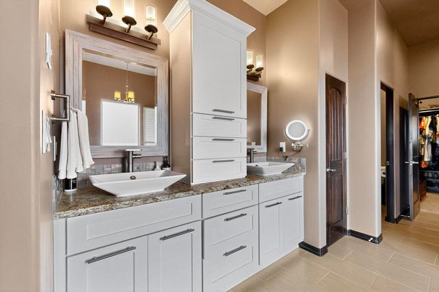 3220 Vatapa Road NE, Rio Rancho, NM 87144