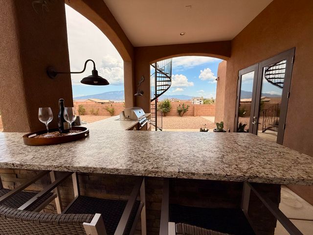 3220 Vatapa Road NE, Rio Rancho, NM 87144