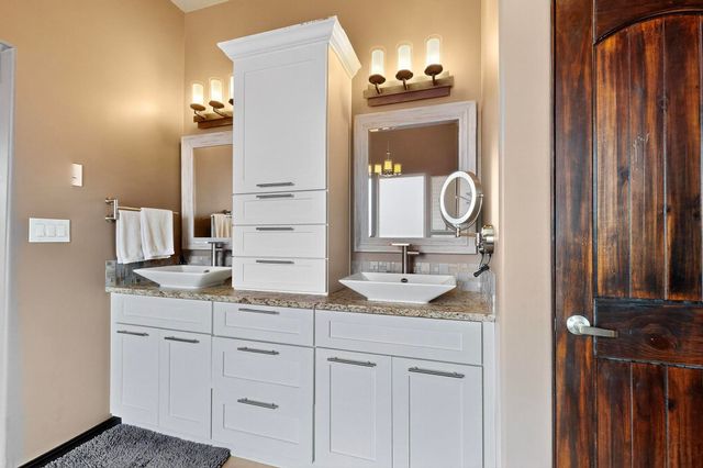 3220 Vatapa Road NE, Rio Rancho, NM 87144