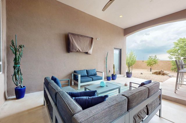 3220 Vatapa Road NE, Rio Rancho, NM 87144