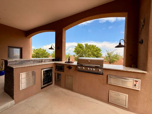 3220 Vatapa Road NE, Rio Rancho, NM 87144