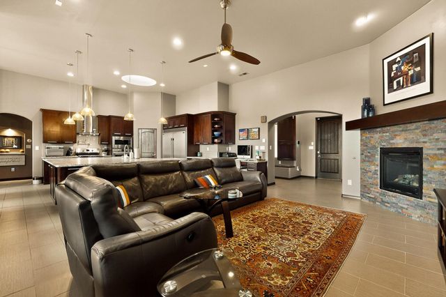 3220 Vatapa Road NE, Rio Rancho, NM 87144