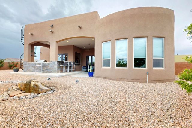 3220 Vatapa Road NE, Rio Rancho, NM 87144