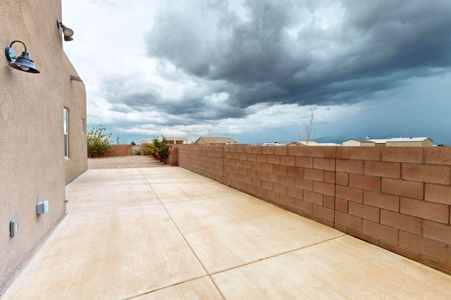 3220 Vatapa Road NE, Rio Rancho, NM 87144