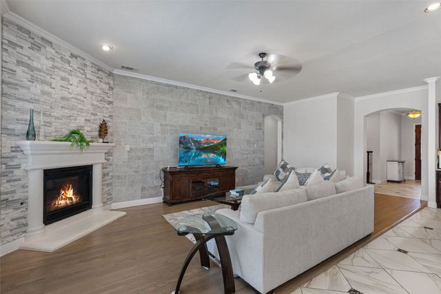 312 Silvery Pine Avenue, Wylie, TX 75098