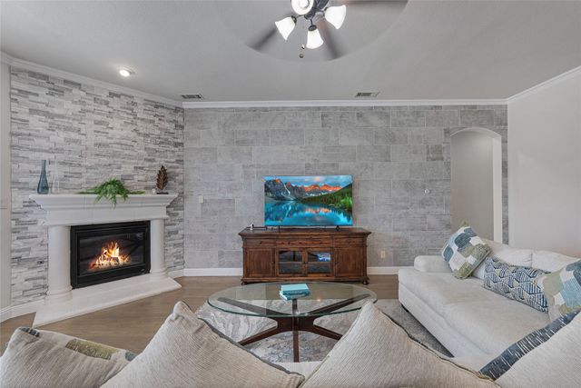 312 Silvery Pine Avenue, Wylie, TX 75098